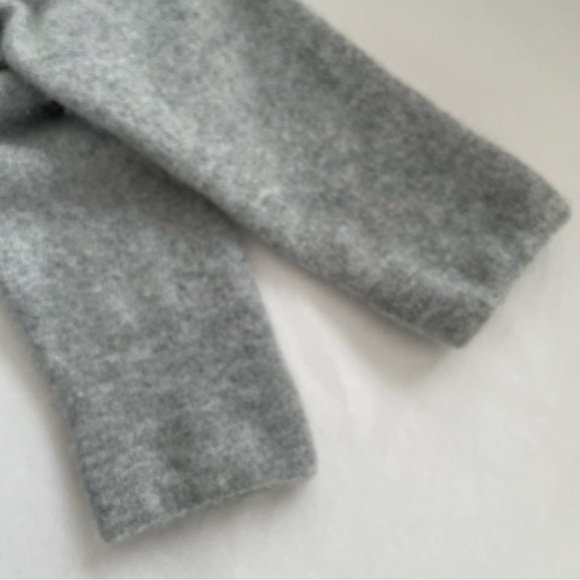 Cashmere Hudson North Sweater Size Large Heathered Grey Quiet Luxury Soft - Picture 9 of 13